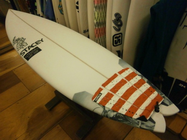 SNAKE EYES】 STACEY SURFBOARDS. | サーフィンスクール 千葉市稲毛の