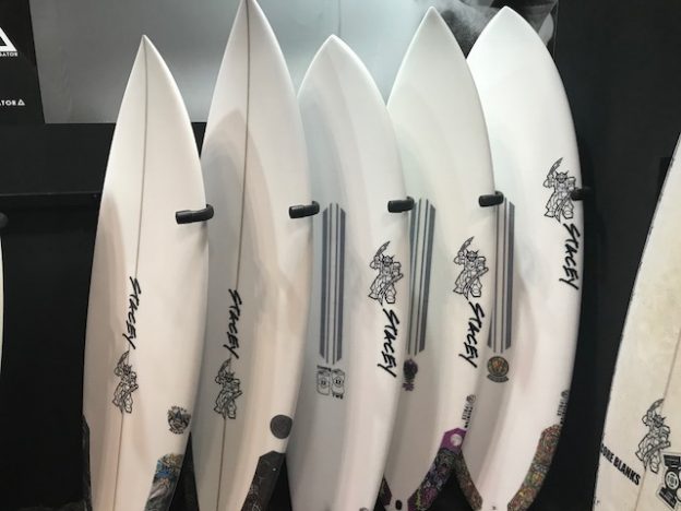 【STACEY SURFBOARDS 2018】 アノ人が！ | サーフィンスクール 