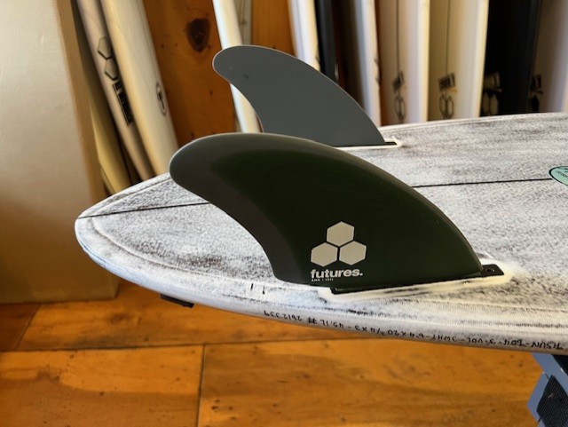 NEWボード【SUNDAY VOLCANIC】FIREWIRE | サーフィンスクール 千葉市